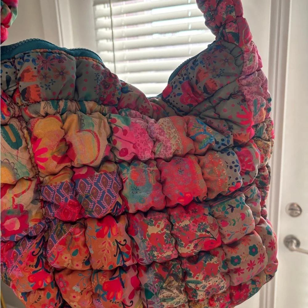 Natural Life Puffy Bag - Picture 6 of 15